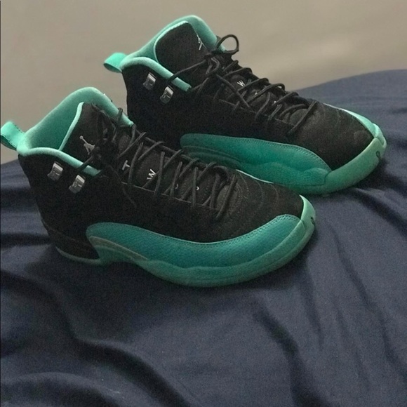 Jade 12s - Picture 3 of 3